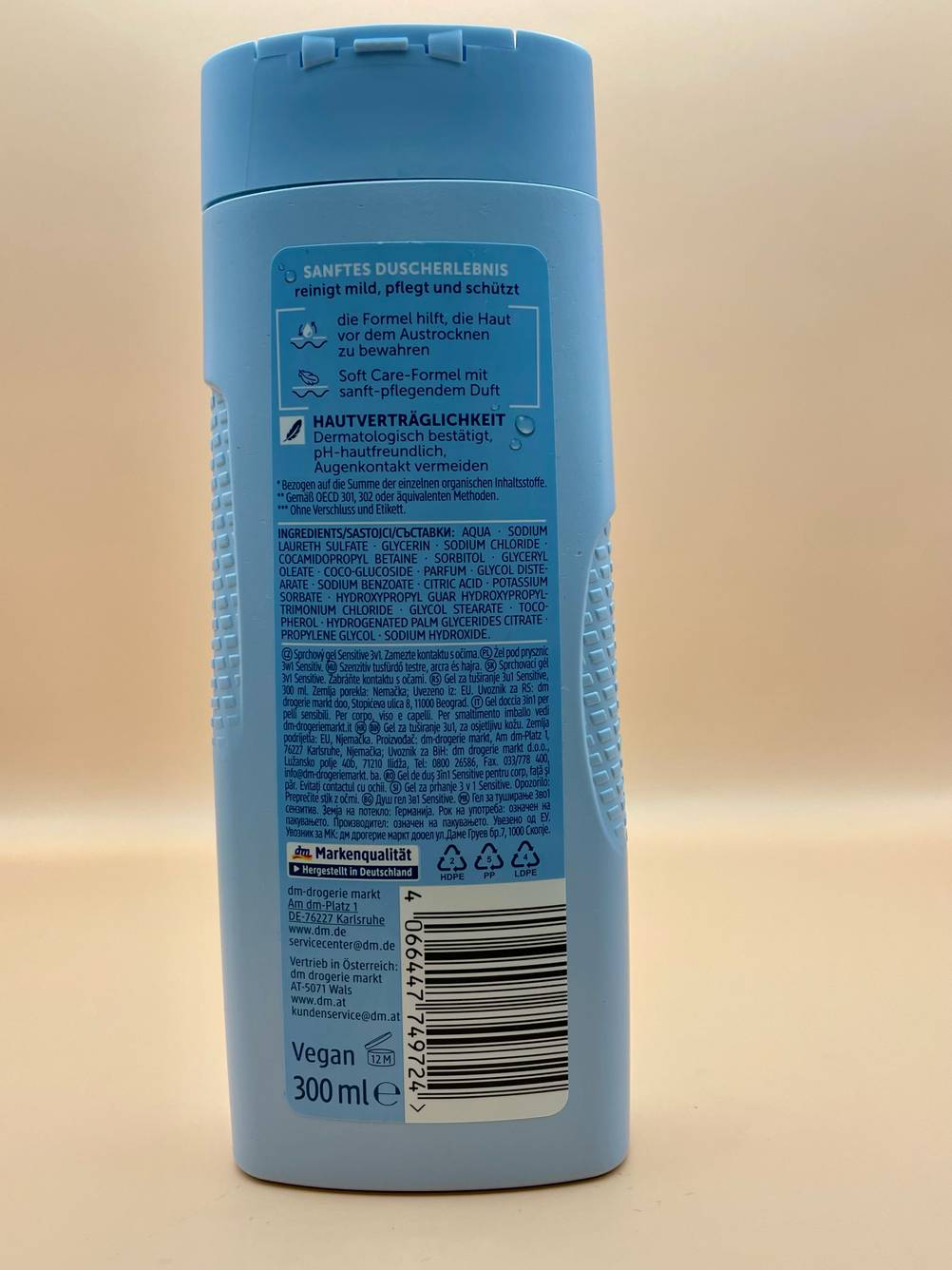 Rückseite der Verpackung des getesteten basischen Duschgels.