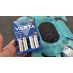 Die Ultra-Lithium AA von Varta bietet eine konstante Spannung und eignet sich für kleine Spielzeuge.