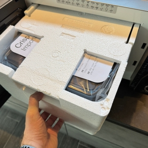 Styropor-Verpackung der Bauknecht ExtraSpace Crisp MW 427 SL 