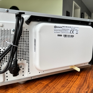 Rückseite der Bauknecht MW 254 SM