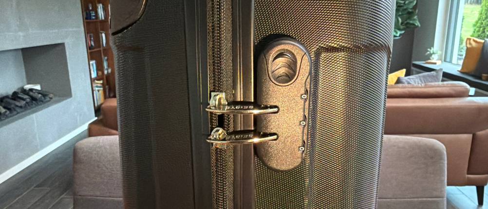 Die Reißverschlüsse des Beibye 2045 sind im Kofferschloss verriegelt