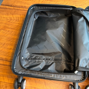 Ein Teil vom Innenraum des Beibye 2045 ist geöffnet