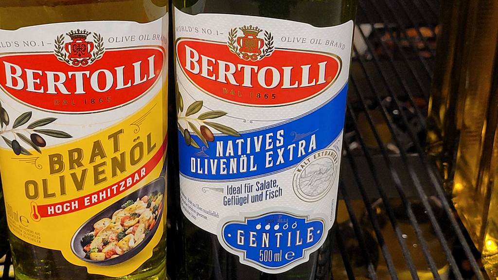 Im Test: Bertolli-Olivenöl-Flaschen im Detail.