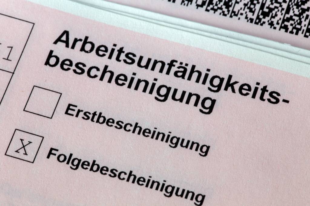 Aufnahme einer Arbeitsunfähigkeitsbescheinigung.