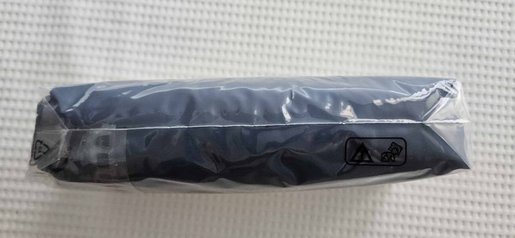 Bettlaken im Test: Seitenansicht eines verpackten Bettlakens.