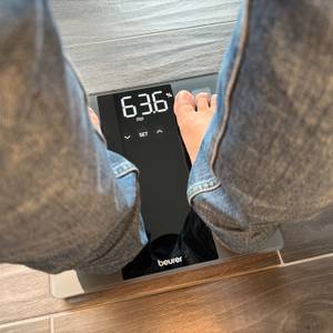 63,6 % Wasser werden auf der Beurer BF 500 angezeigt.