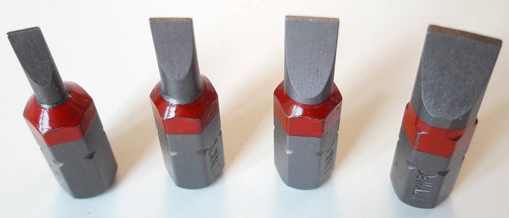 Schlitz-Schrauberbits, DeWalt Bitsatz
