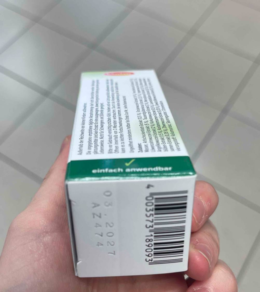 Bitterstoffe-Tropfen getestet: Nahaufnahme des Strichcodes auf der Seite der Verpackung.