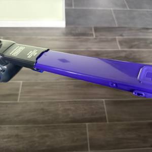 Eine lange Spitze am Black+Decker BHHV520BFP