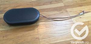 Der Anhänger eines Bluetooth-Lautsprechers.