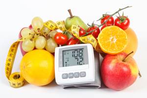 Die besten Blutdruckmessgeräte-Bluetooth geben in der zugehörigen App auch Empfehlungen zur geeigneten Ernährung bei Bluthochdruck.