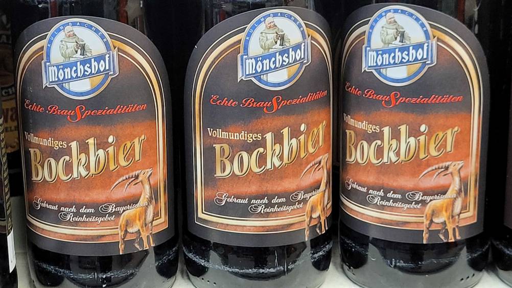 Bockbier im Test: Nahaufnahme des Labels mit Logo.
