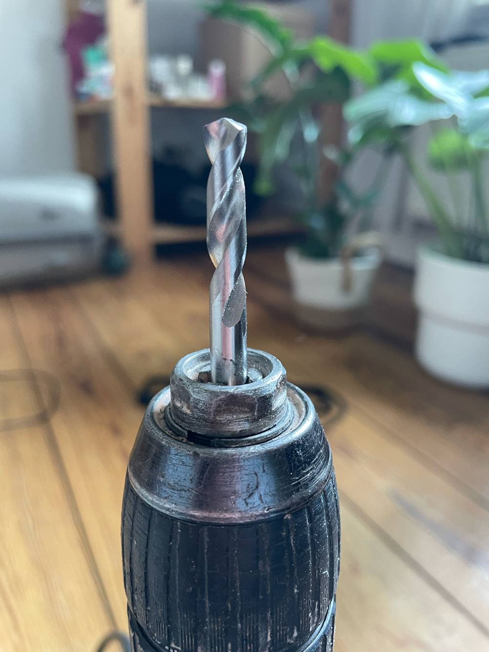 Bohrmaschine getestet: Nahaufnahme des Bohrkopfes.