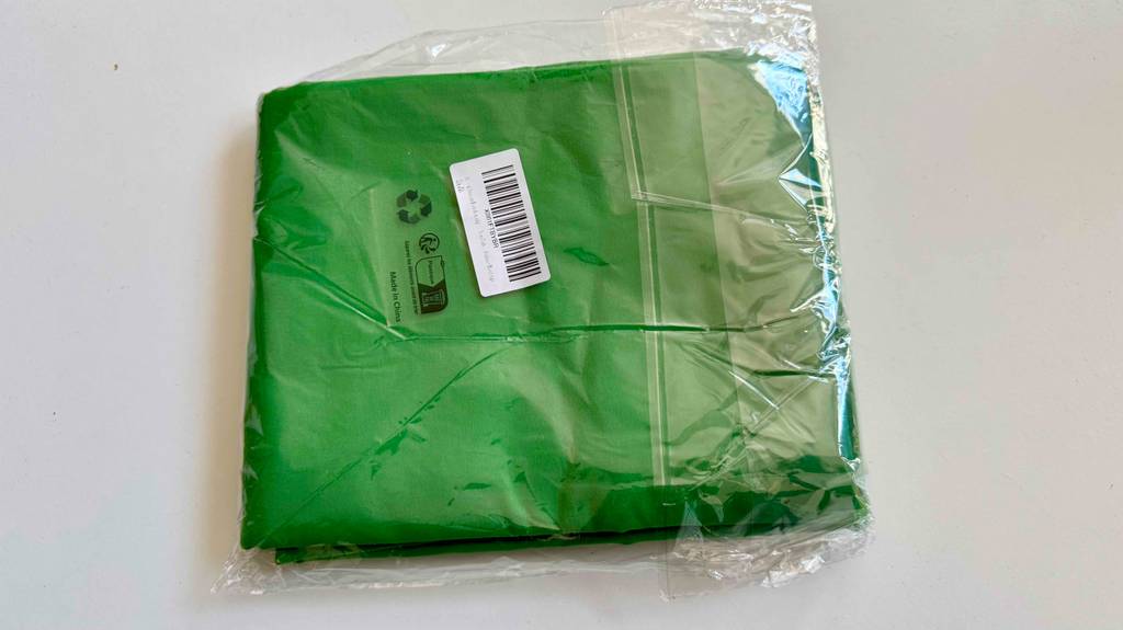 Green Screen im Test: Auf der Verpackung ist ein Klebeetikett mit EAN.