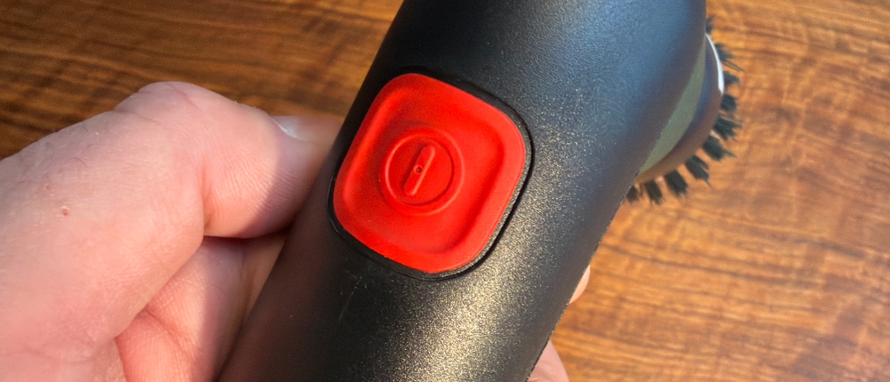 Ein Knopf auf der Bosch Home and Garden 06033E0000