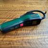 Die Bosch UniversalPump liegt auf einem Tisch