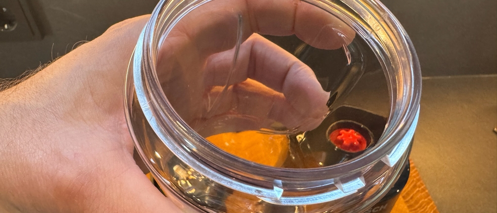 Nahansicht der Öffnung des Bosch-Smoothie-Makers.