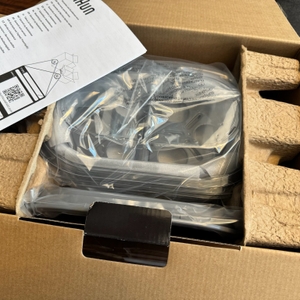 Geöffneter Karton des Braun Dampfgarer Identity Collection