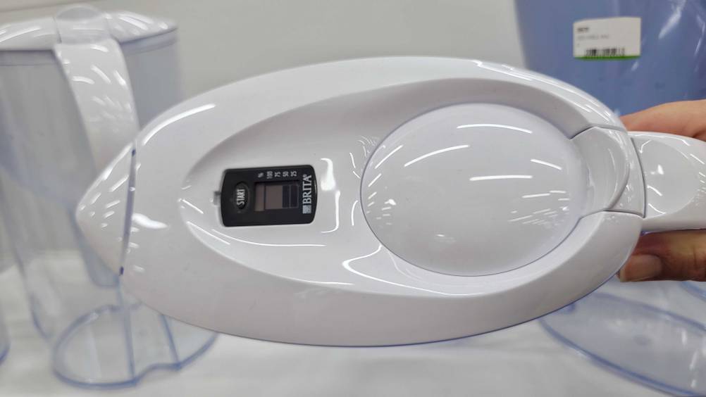 Im Test: Nahaufnahme des Deckels eines Brita-Wasserfilters.