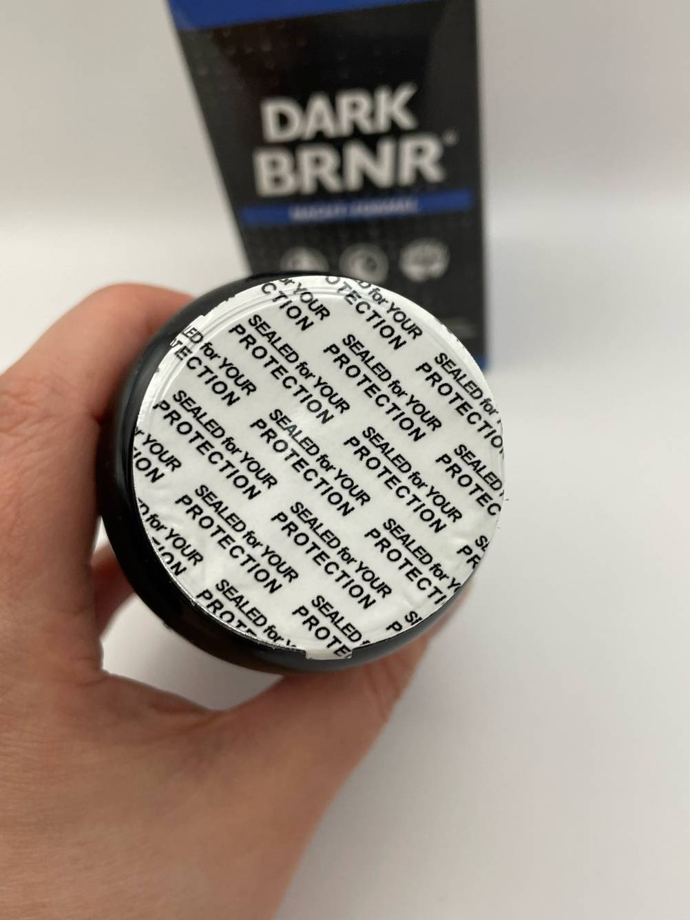 Fatburner-Test: Auf dem Glas ohne Deckel ist eine Schutzfolie angebracht.