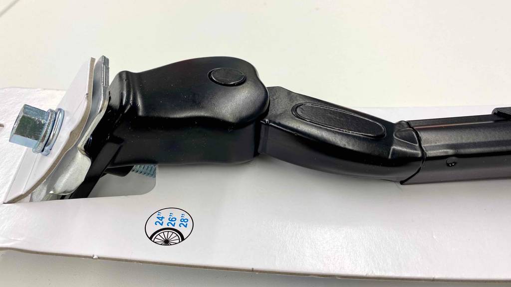 schwarzer Fahrradständer in Verpackung für 24-28 Zoll