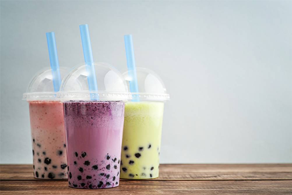 Bubble-Tea-Becher im Test: Diverse Sorten in 3 Bechern.