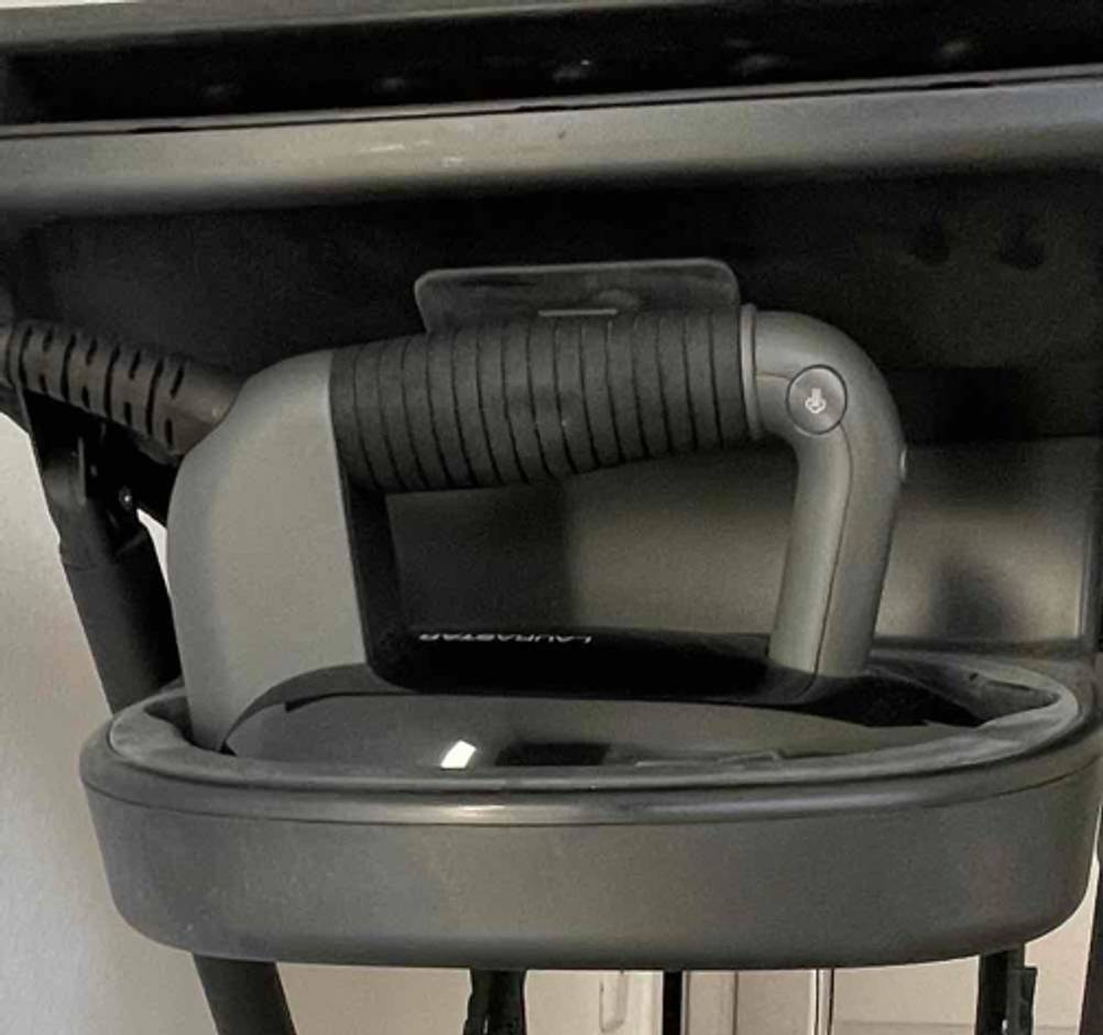 Nahaufnahme des Griffes des getesteten Bügelsystems.