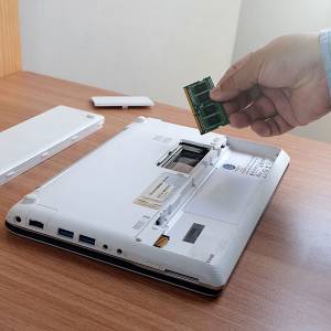 arbeitsspeicher tausch bei notebook (weiß)