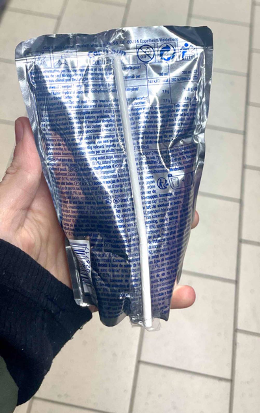 Capri-Sun-Test: Rückseite der Trinkpackung.