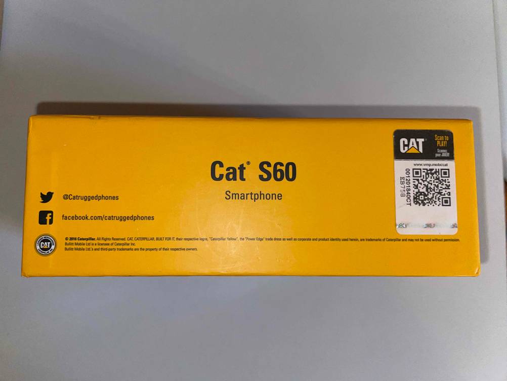 Cat-Handy getestet: Seitenansicht einer Originalverpackung.