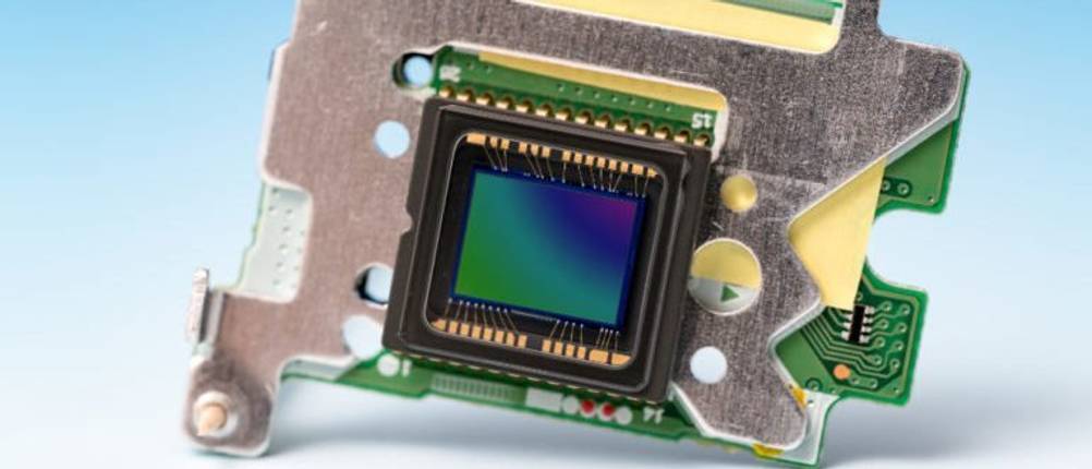 Das Herzstück digitaler Scanner und Kameras: Ein lichtreaktiver Chip wandelt Licht in Strom.