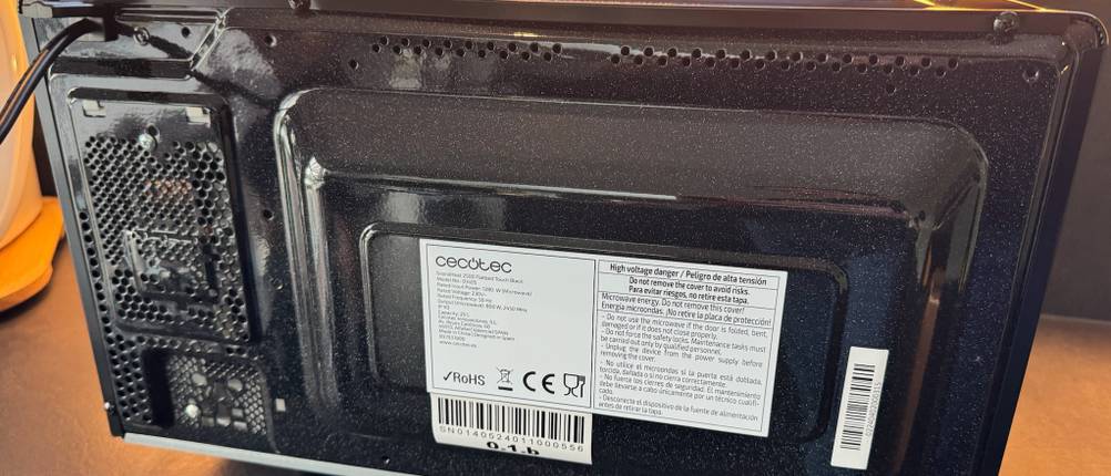 Rückseite der Cecotec 01405