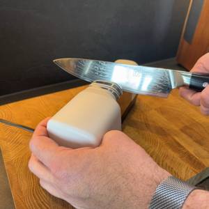 Messer zur Mitte geschliffen beim Chef's Choice 270100