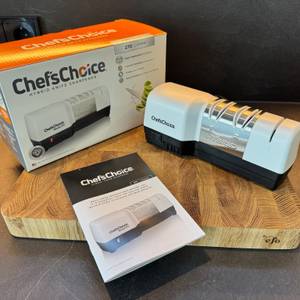 Karton, Anleitung und Chef's Choice 270100