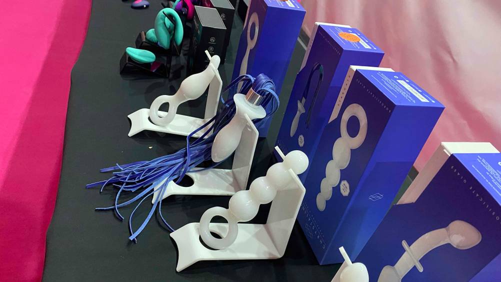 Chrystalino-Glasdildo getestet: Dildos haben eine weiße Farbe.