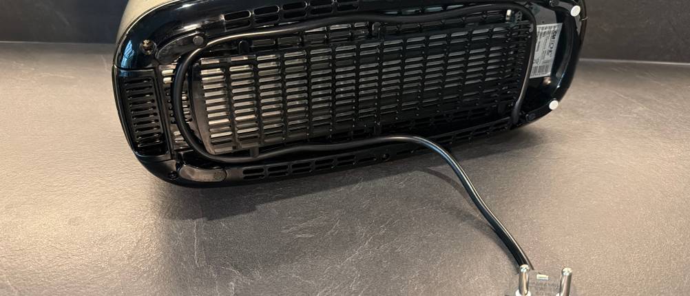 Die Unterseite vom Clatronic-Langschlitztoaster