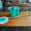 Der Cleanmaxx 05549 steht auf einem Tisch