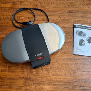 Der Lieferumfang vom Cloer 1329 steht auf einem Tisch