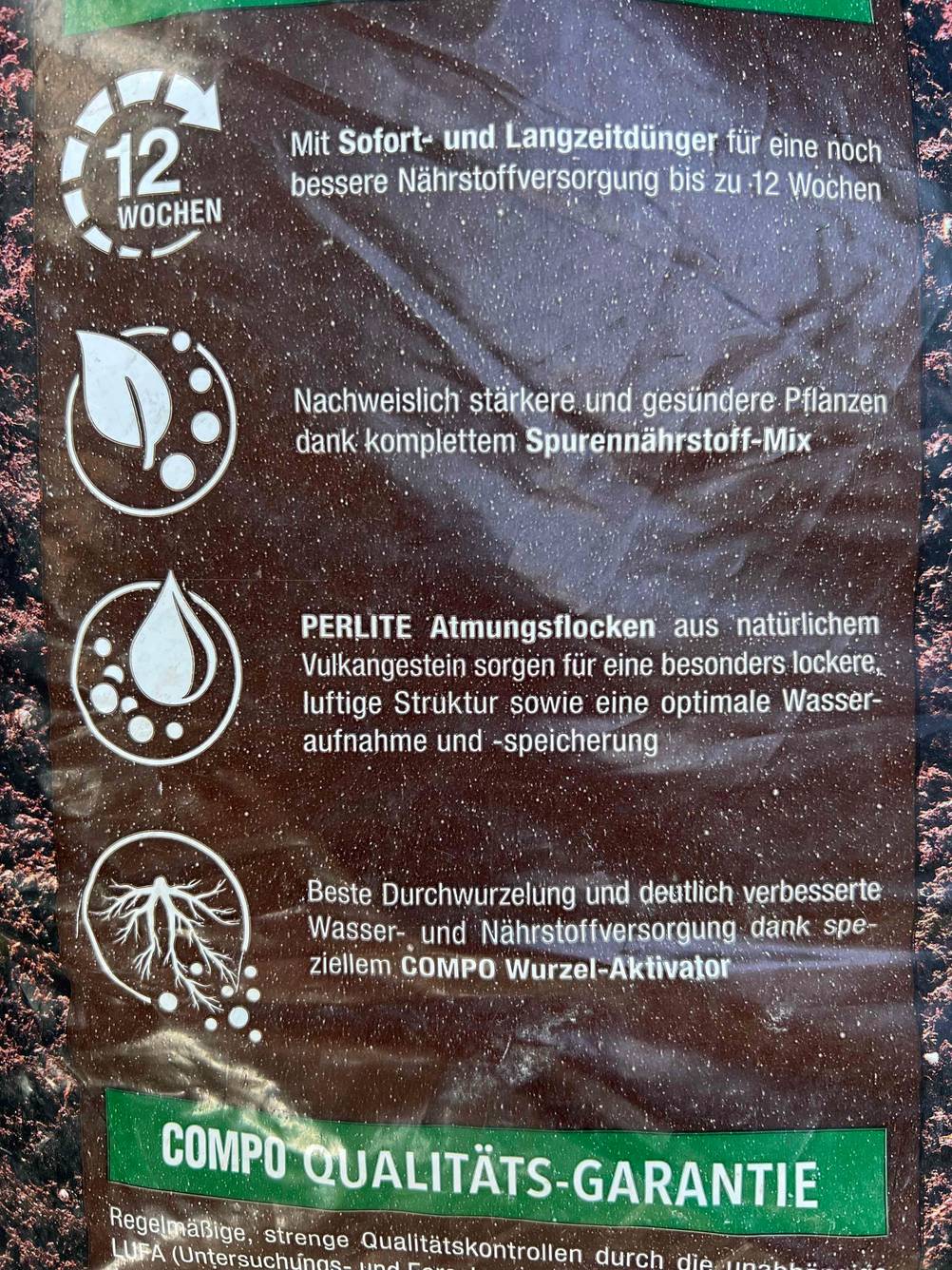 Eigenschaften im Detail einer getesteten Palmenerde.