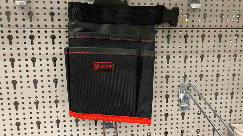 Werkzeugtasche im Test: Tasche im Verkaufsraum.