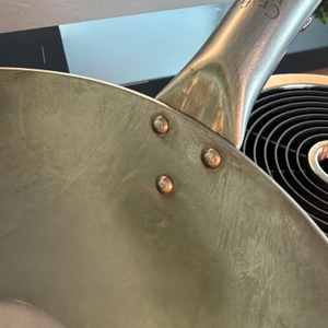 Die Befestigung vom Griff vom Craft wok 731W316