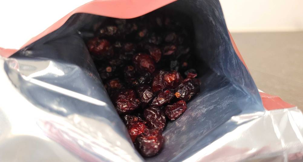 Sicht in eine geöffnete Packung der Cranberries getrocknet im Test.