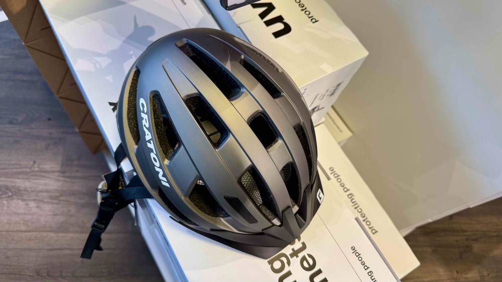 Der getestete Cratoni-Fahrradhelm von oben.
