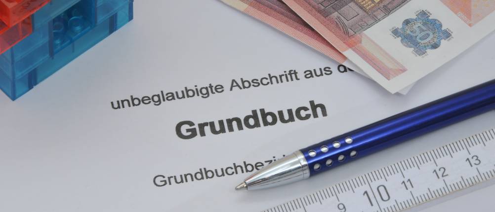 Crowdfunding-Immobilien im Test: Eine Eintragung im Grundbuch bietet Sicherheit.
