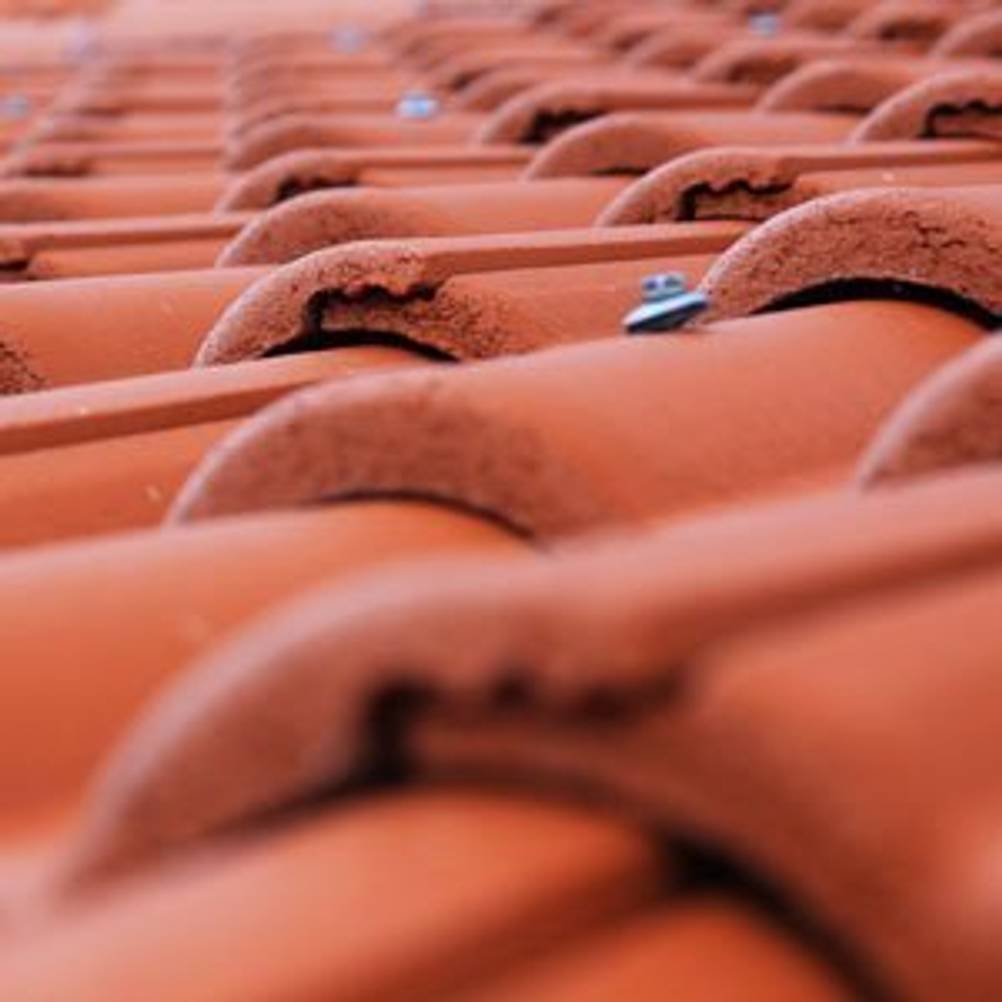 neue dachziegel farbe kaminrot