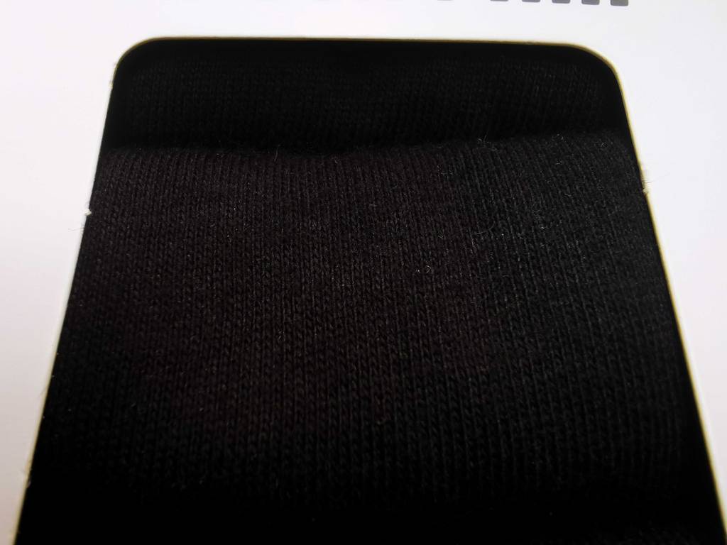 Detailansicht des Materials von getesteten Damen-Slips.