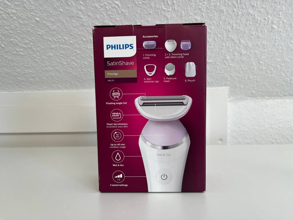 Philips-Damenrasierer in seiner Verpackung.