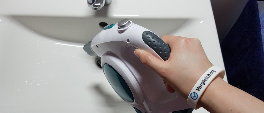 Dampfbesen im Test als Handdampfreiniger.