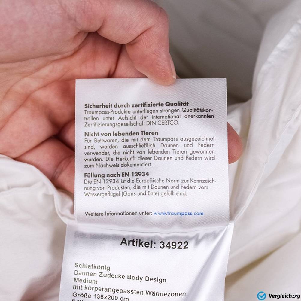 Das detaillierte Zertifikat einer Traumpass Daunendecke mit allen wichtigen Informationen.