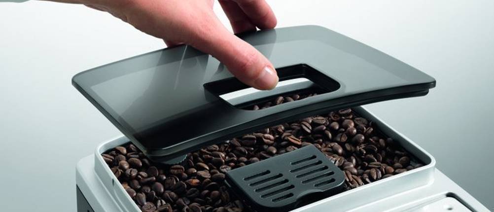 delonghi-magnifica-22110-kaffeebehaelter-delonghi-kaffeevollautomat-test